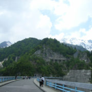 黒部ダムの西側方面