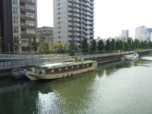 屋形船が下町風情をそそる：東京都現代美術館で『ゼロ年代のベルリン』を観る