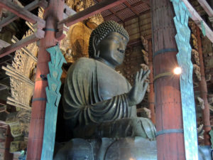 盧舎那仏（るしゃなぶつ）：奈良、東大寺を参拝する