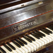 真下慶治記念美術館で1911年製ベヒシュタインピアノのコンサート