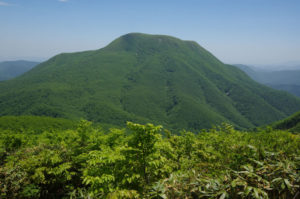 頂上から大東岳の雄姿