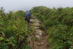 道が険しくなる：月山に登る　2014年－姥沢コース－