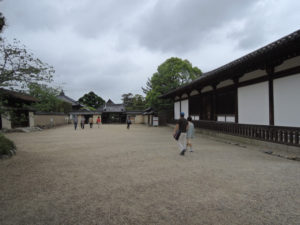 奈良、法隆寺へ行く：中宮寺　入口