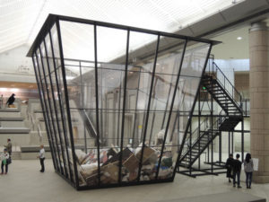 マイケル・ランディ「アート・ビン」：横浜美術館で『横浜トリエンナーレ2014』を観る