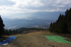 奥は朝日連峰：県民の森から白鷹山に登る － 2014年11月