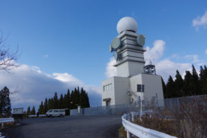 パラグライダー軍団のバン：県民の森から白鷹山に登る － 2014年11月