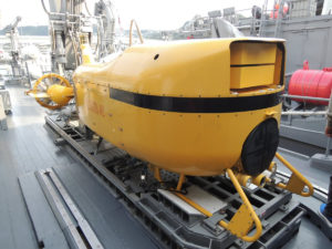 S-10（水中航走式機雷掃討具）：海上自衛隊佐世保基地（倉島岸壁）を見学