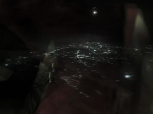 眼下に仙台付近の灯：飛行機から見たスーパームーン